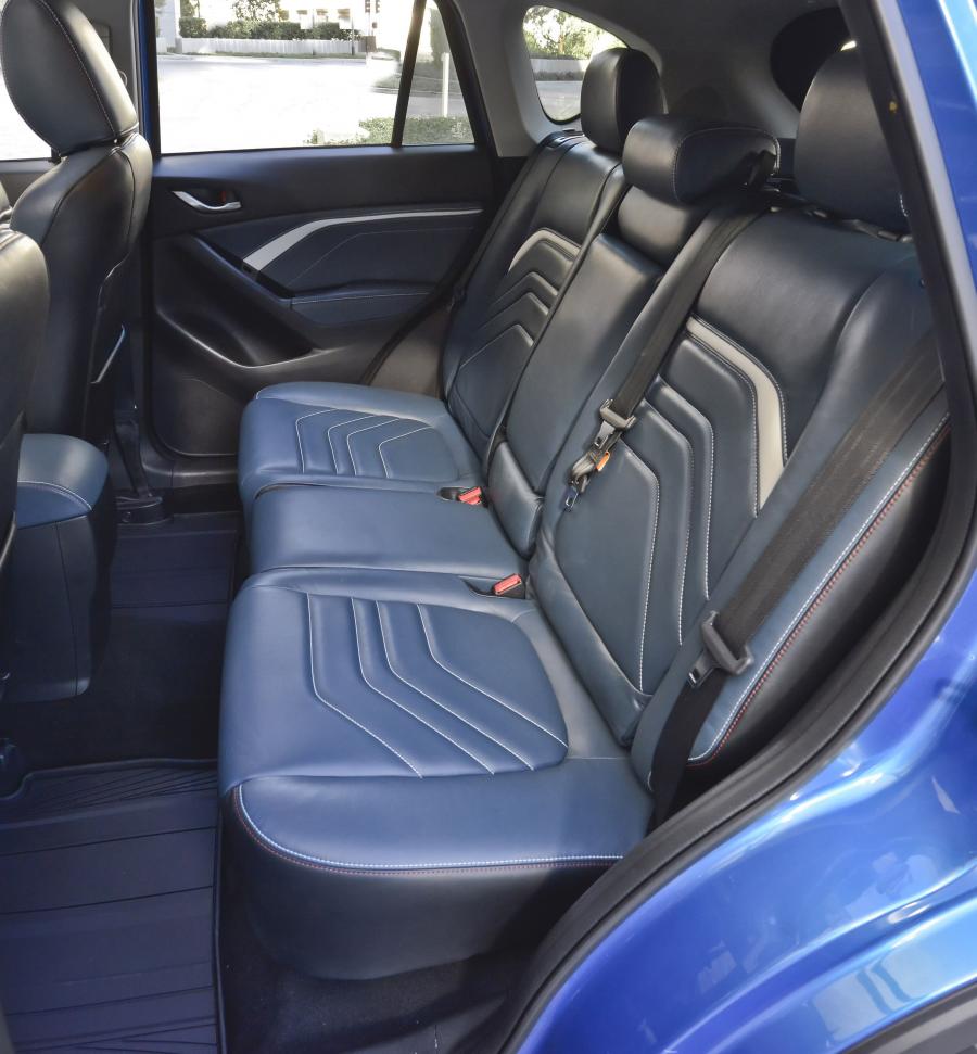  Mazda CX-5 180 Concept 2012 года  (фото 13 из 25)